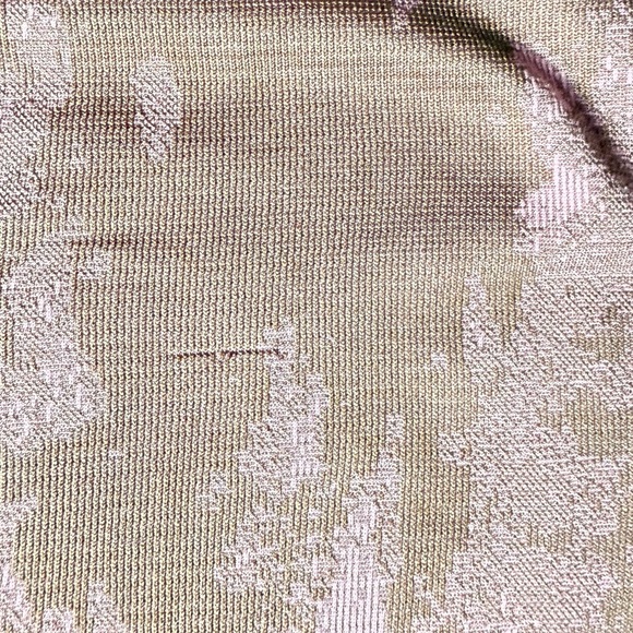 Lululemon Seamless Pattern Top 8 - Picture 5 of 5
